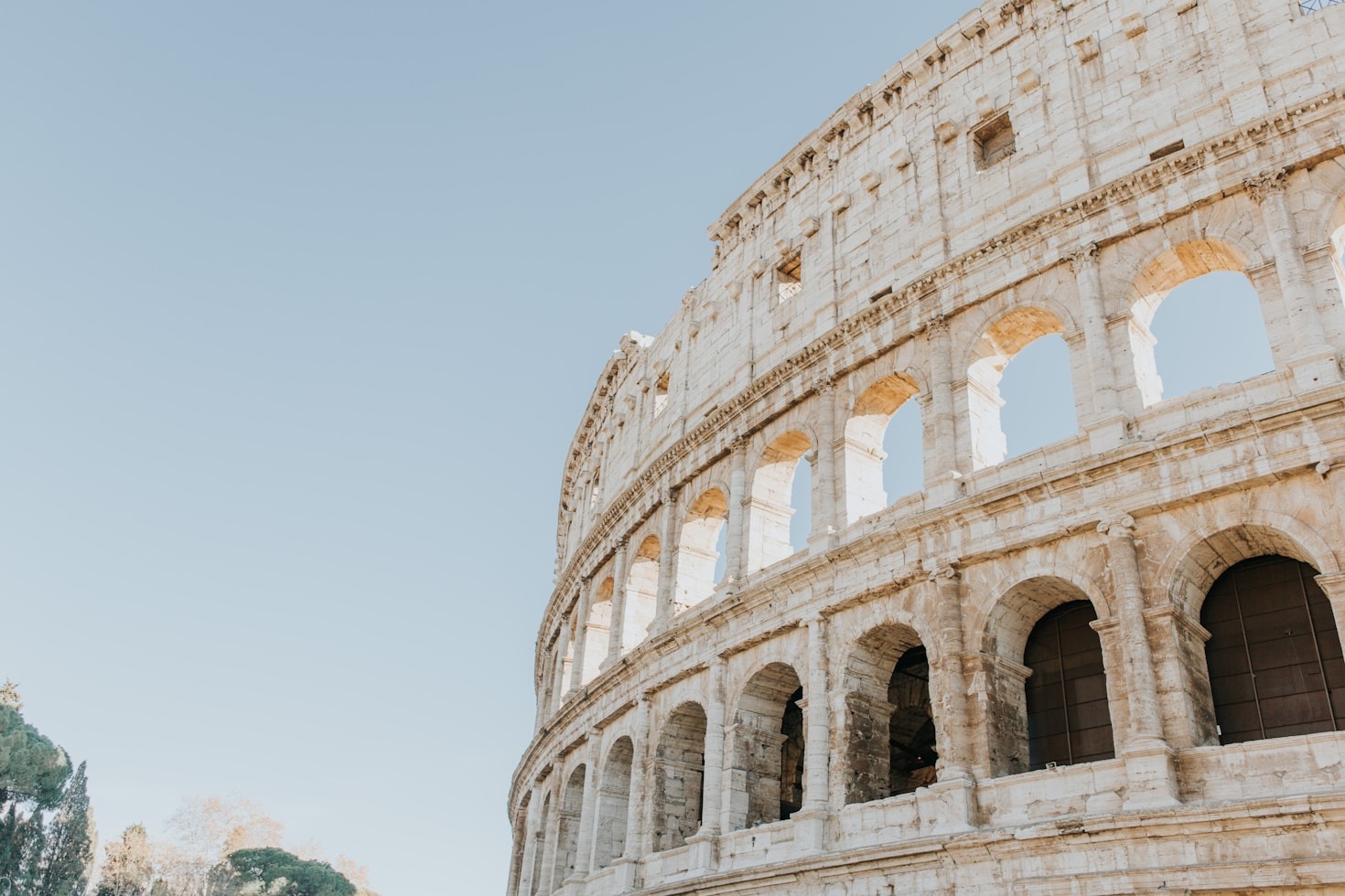 Lo stile italiano: eleganza e semplicità senza tempo